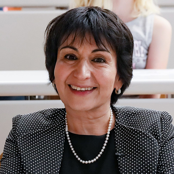 Farnaz Moser